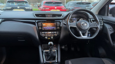 Nissan Qashqai 1.3 DiG-T Acenta Premium 5dr Petrol Hatchback